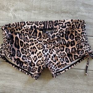 Onzie Leopard Print Side-Drawstring Bike Shorts - Tan & Black